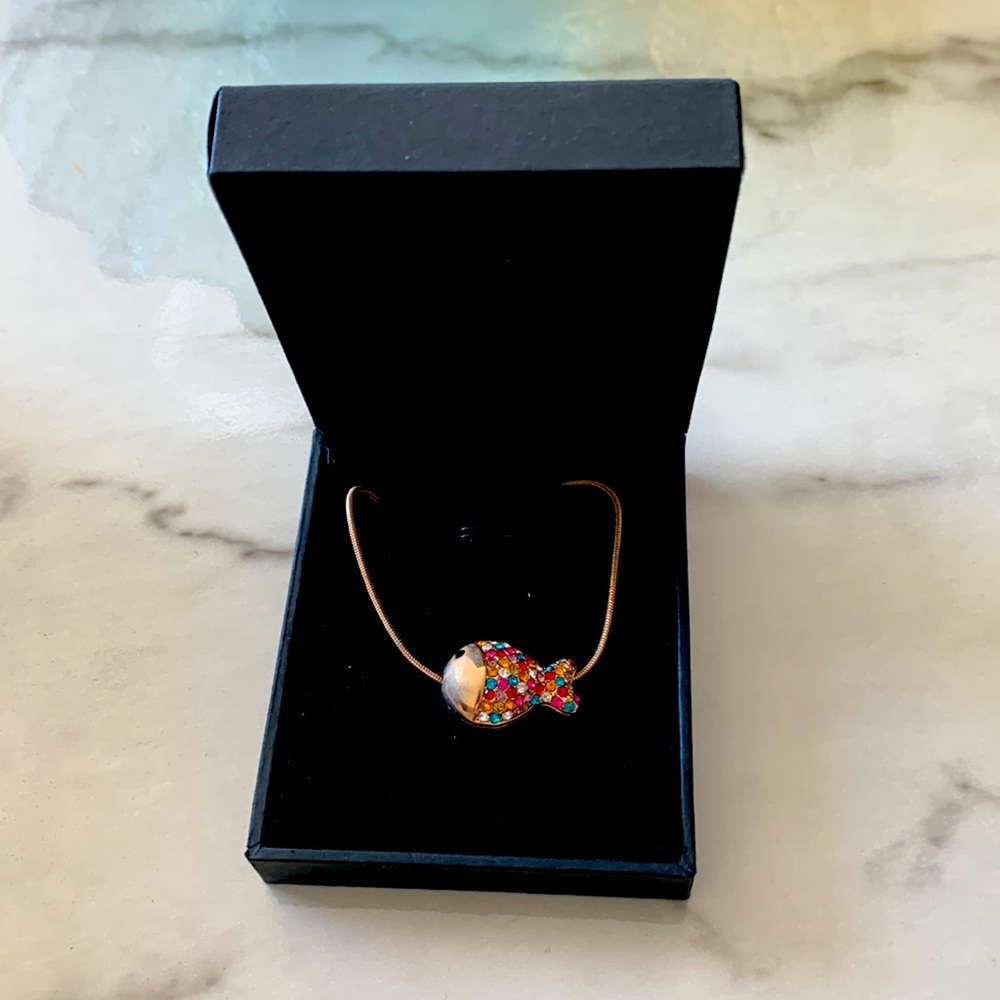 Cute fish necklace!